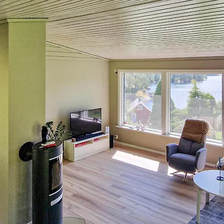 Holiday home 4 Bedroom Awesome In Olve