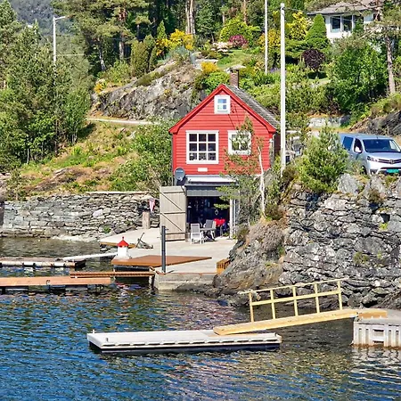 4 Bedroom Awesome In * Olve